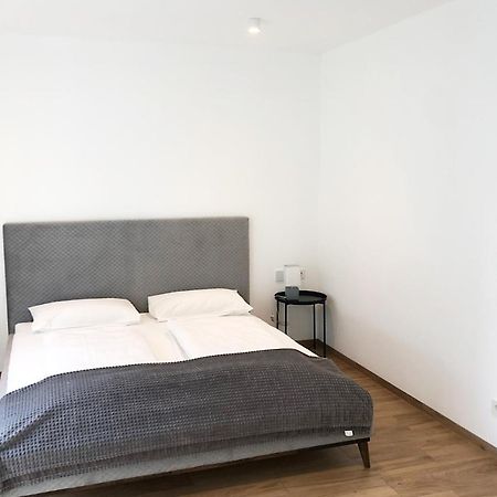 Laurentia Penthouse Apartment Мерано Экстерьер фото